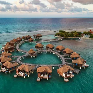 5* Semesteranläggning (resort) Sandals Royal Caribbean & Private Island - Couples Only